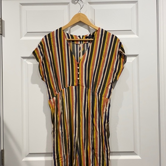 NEW • Madewell • V Neck Button Front Jumpsuit 4 - Picture 6 of 7